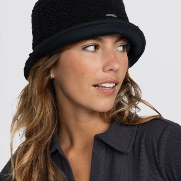 ROXY Reversible Black Bucket Hat - M/L - Picture 2 of 6